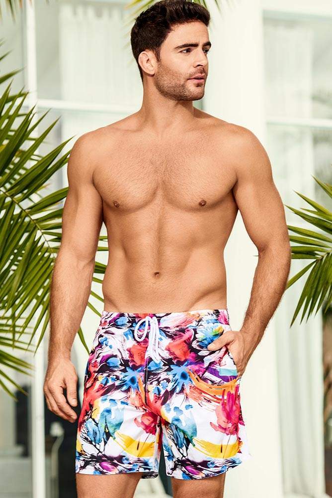 hombre en pantaloneta
