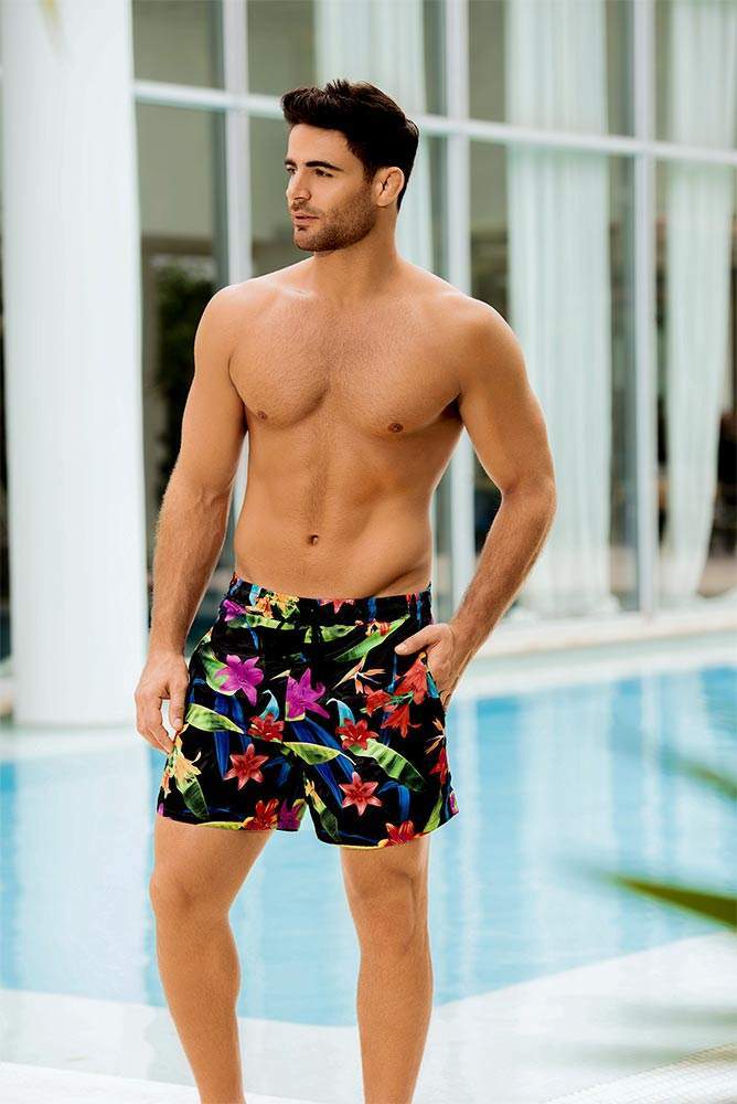 hombre en pantaloneta